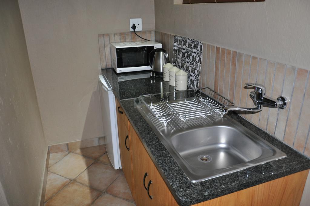 Ukutula Lion Lodge Beestekraal  Room photo