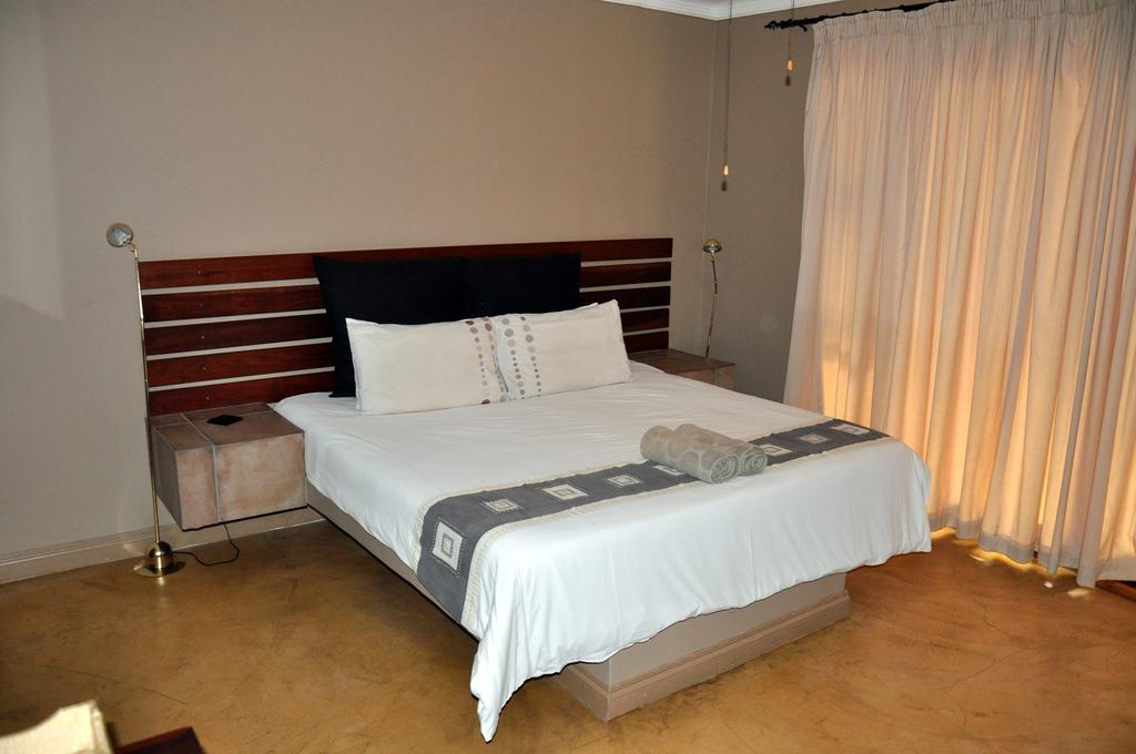 Ukutula Lion Lodge Beestekraal  Room photo