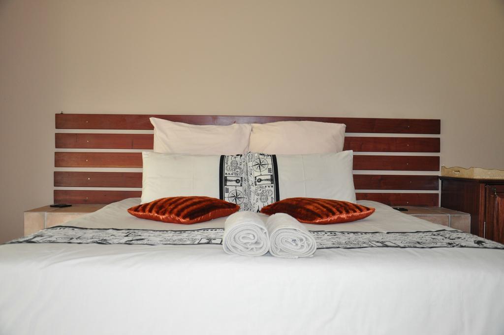 Ukutula Lion Lodge Beestekraal  Room photo