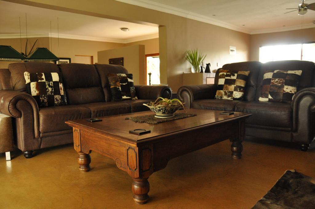 Ukutula Lion Lodge Beestekraal  Room photo