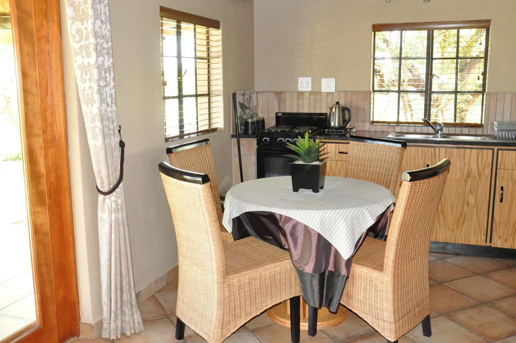 Ukutula Lion Lodge Beestekraal  Room photo